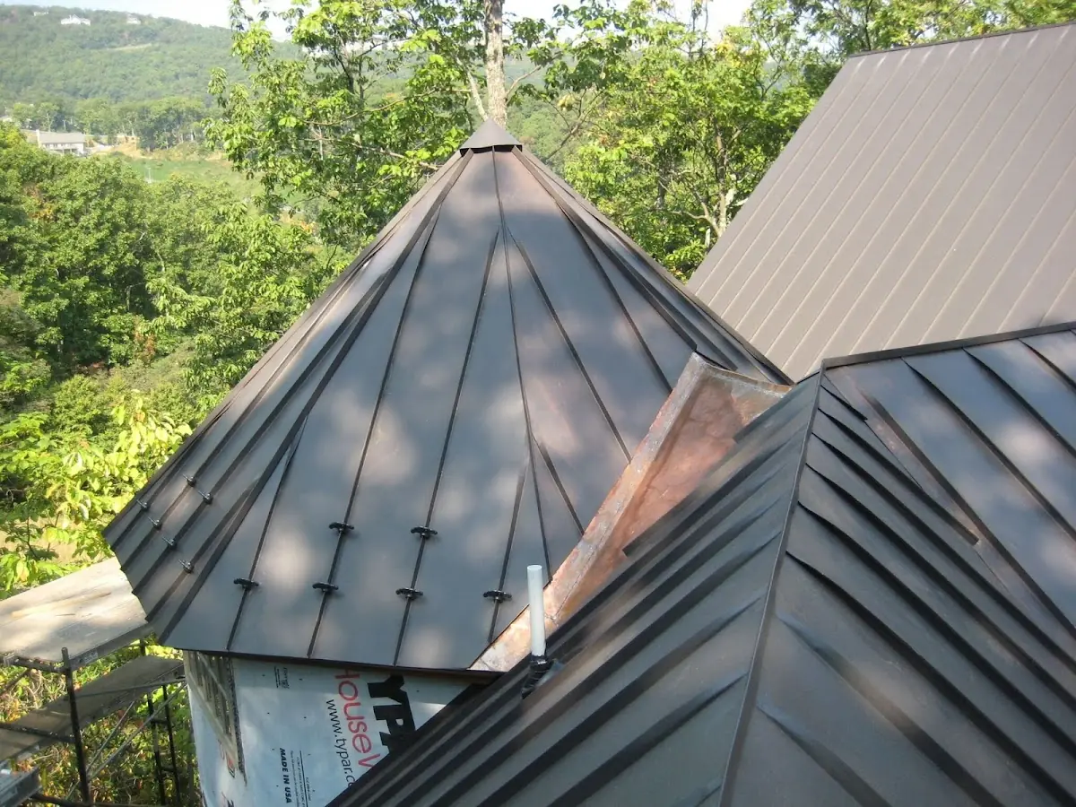 Professional Roof Tarp Installation by Craftsman Roofing in Mount Aetna